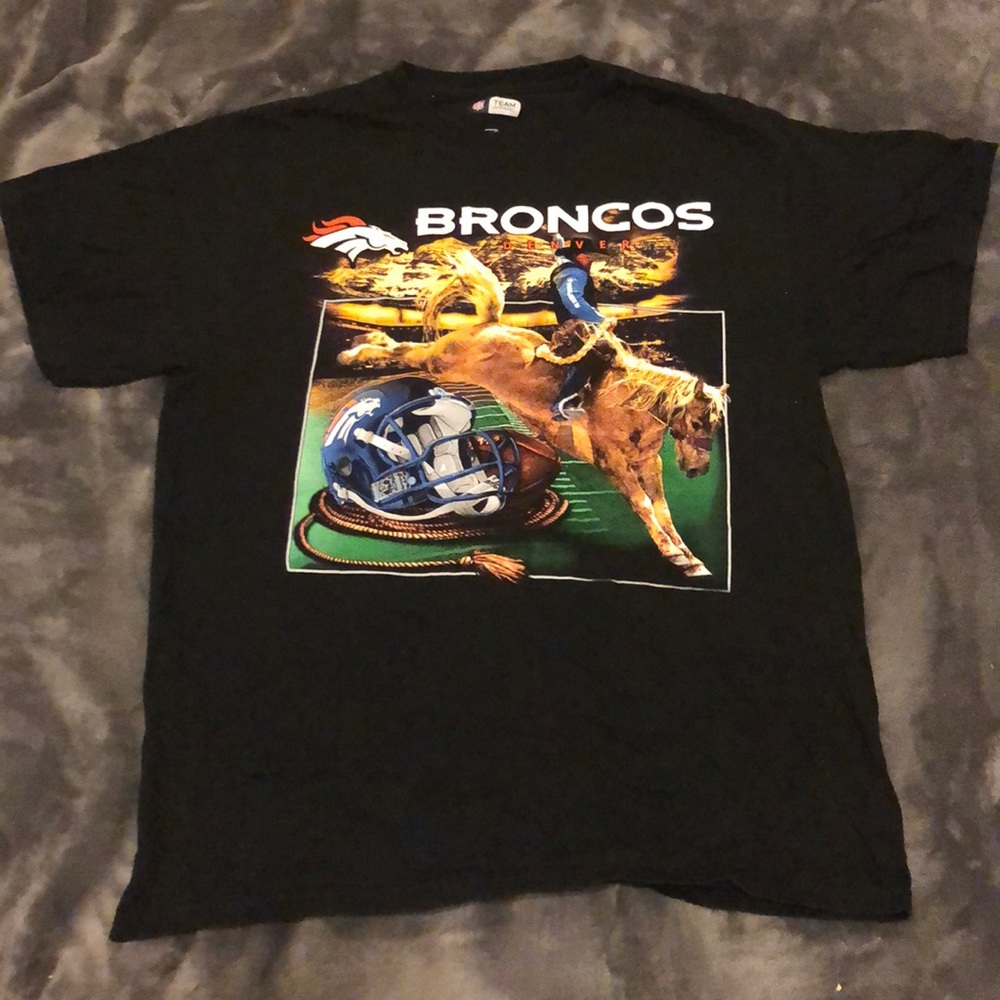 Vintage Denver Broncos T-shirt
